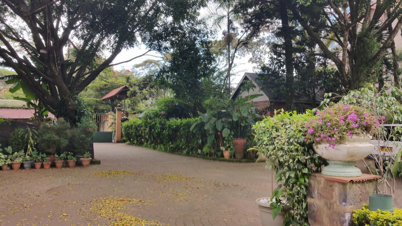Woodmere Grand Hotel & Serviced Apartments Nairobi Buitenkant foto