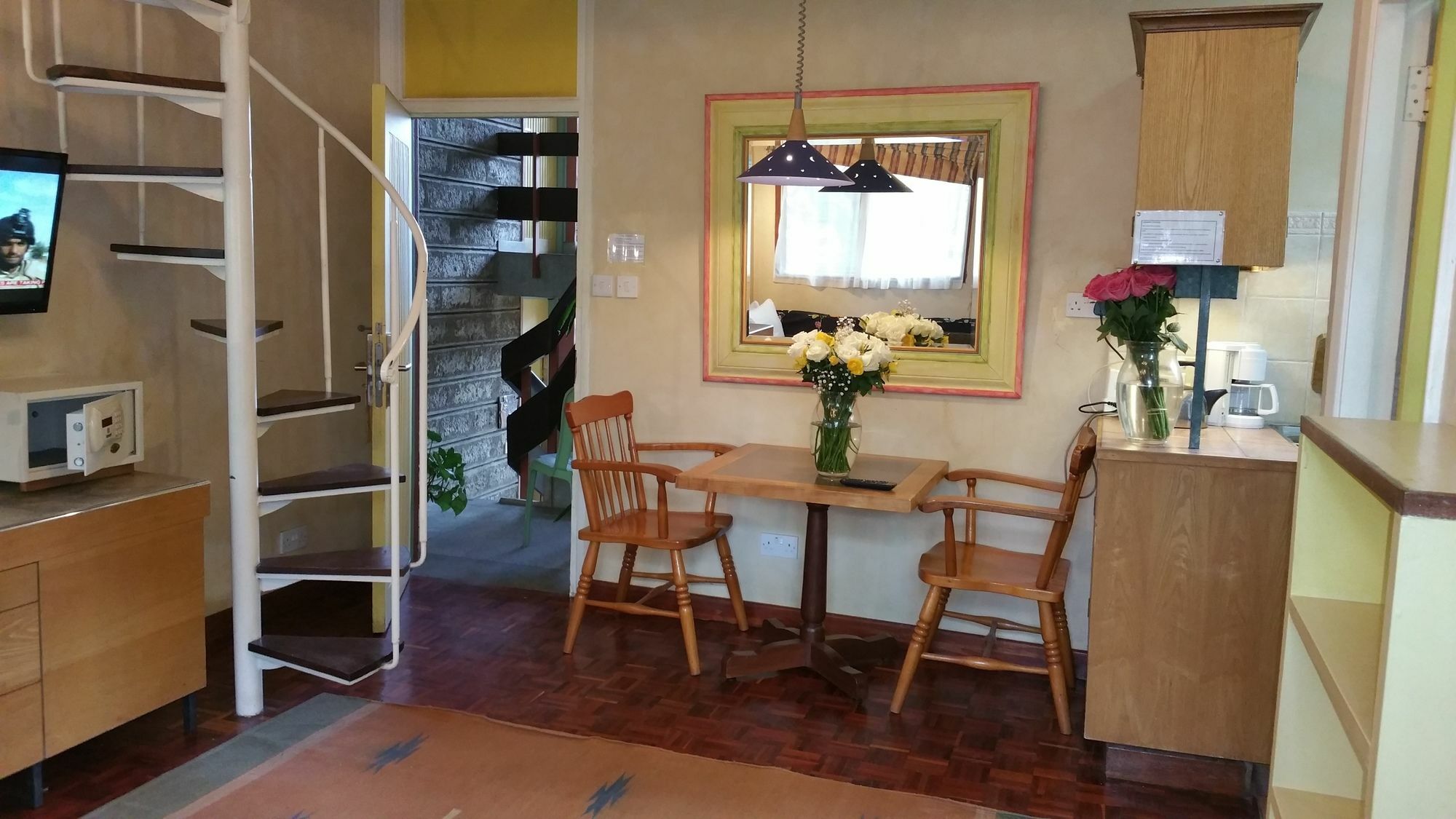 Woodmere Grand Hotel & Serviced Apartments Nairobi Buitenkant foto